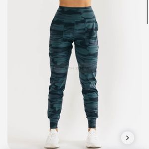 Alphalete Surface Expanse Joggers in Blue Canvas Camo